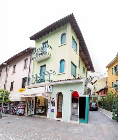 디펜던스 알피노