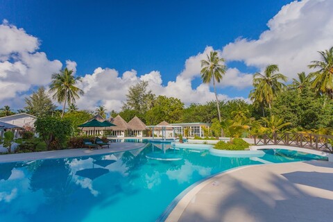 이퀘이터 빌리지