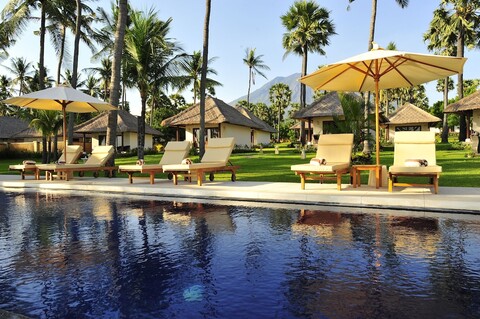 쿠부 인다 다이브 & 스파 리조트