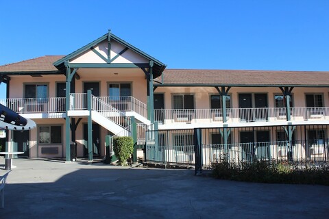 베스트 휘티어 인