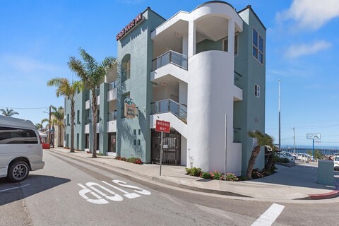 비치 하우스 인 앤드 스위트