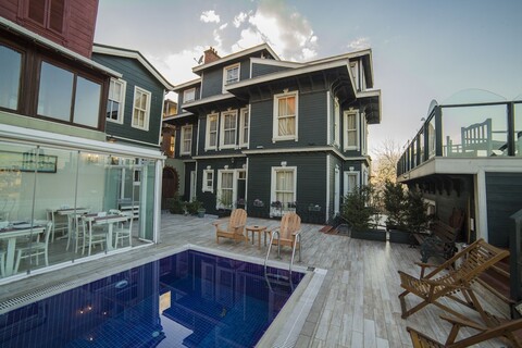 에이치에이치케이 호텔