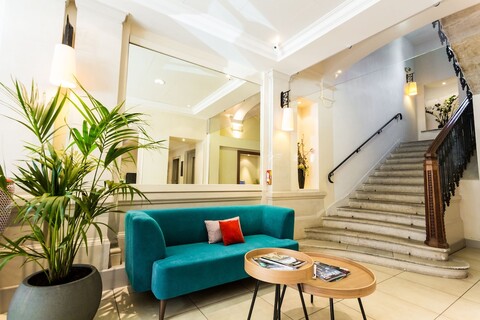 프리빌로지스 르 로열 안시