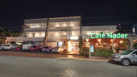 호텔 & 스위트 네이더