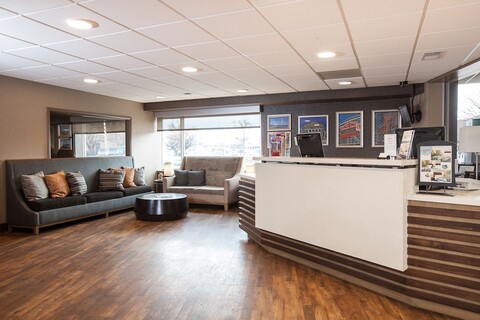 칼튼 인 미드웨이