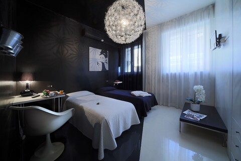 호텔 크리스탈로