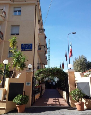 호텔 산나차리오