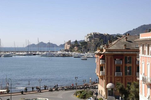 유로파 호텔 디자인 스파 1877