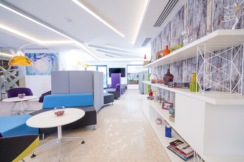 스튜디오 원 어코모데이션 스위트