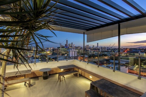 코드 아파트먼츠