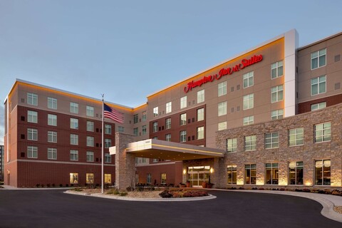 햄프턴 인 & 스위트 로즈몬트 시카고 오헤어