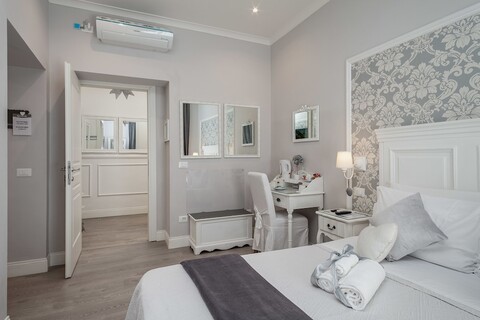 샤름 & 시크 프레스티지