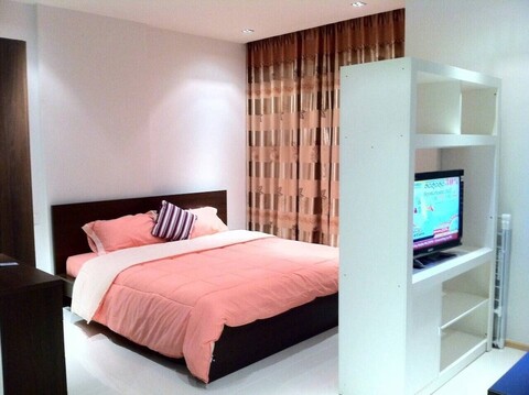 탄얄락 앳 더 갤러리 콘도미니엄