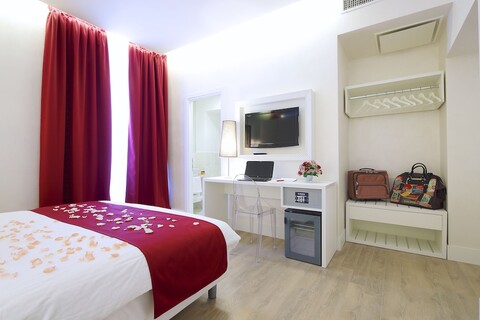 툴리아 에 프리스카 를레