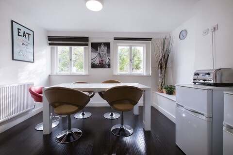 샬롯 스트리트 아파트먼트 바이 알로 하우징