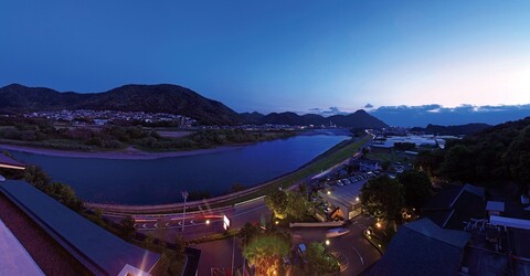 나가라가와 세이류 호텔