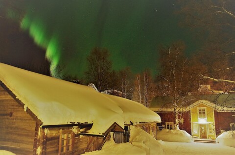 라우리 - 유서 깊은 로그 하우스 매너