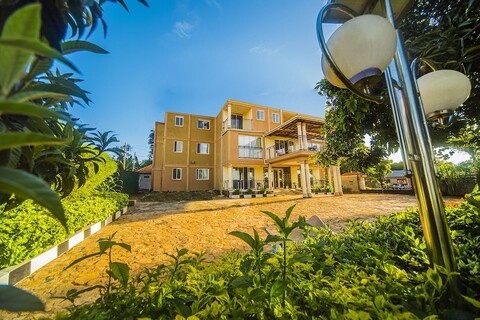 호텔 로얄 네스트