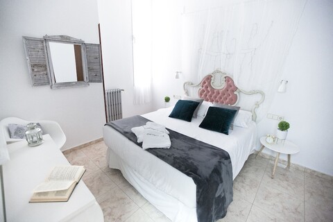 오스탈 바스케스 데 메야