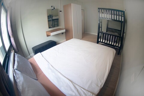 1989 수쿰윗 방콕 - 호스텔