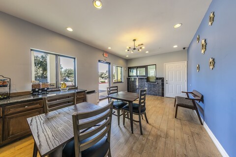 홈 플레이스 인 스프링 I-45 노스 & 1960