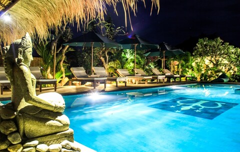 맨스 코티지스 & 스파