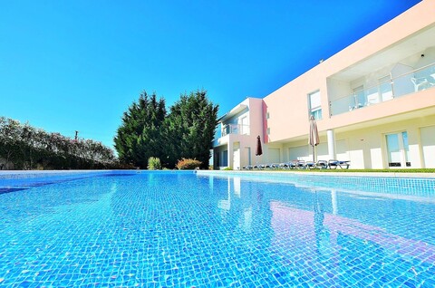 힐탑 오아시스 - 리스보아 오이라스