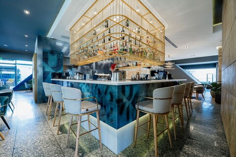 메시에 53 호텔 예레반