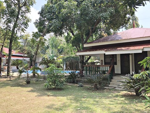 더 펠리칸스 리조트