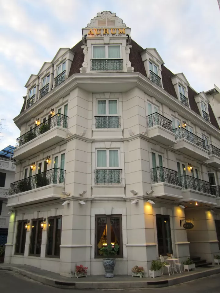 Aurum The River Place