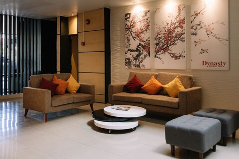 다이너스티 투어리스트 인