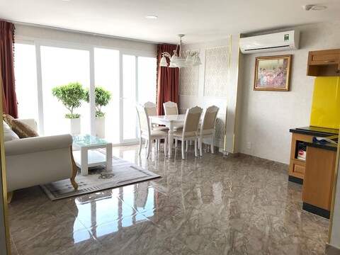 에메랄드 센트럴