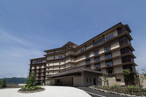 더 레이크 스위트 코 노 수미카