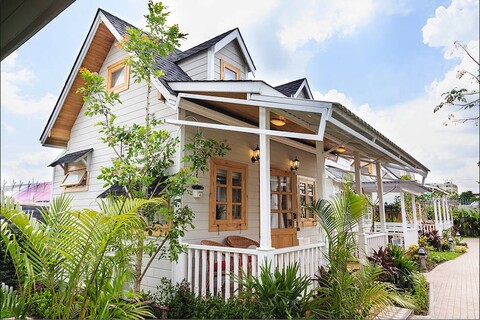 앳 레지던스 수바나부미 호텔