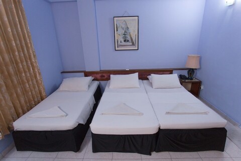 오프 데이 인 호텔