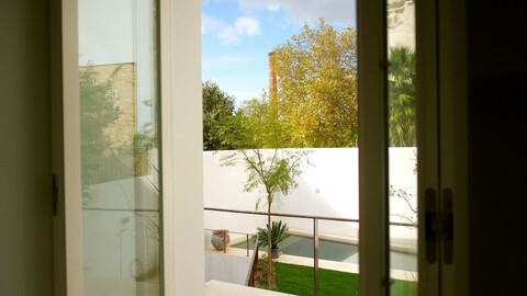 더 레이트 버즈 리스본 - 게이 어번 리조트