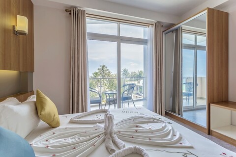 쿠레디 비치 인