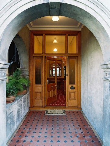 브레이마 온 팔러먼트 스트리트