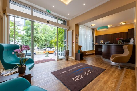 트립 인 메세 웨스트엔드