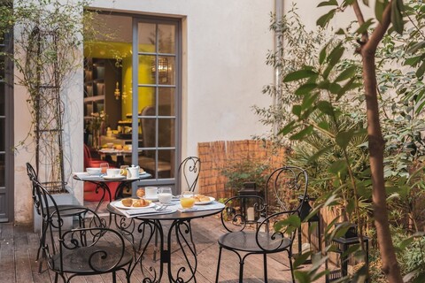 호텔 르 프티 파리