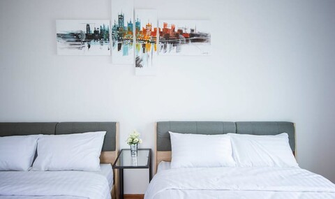 더 로그북 룸 앤드 카페