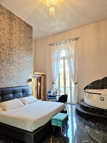 컴포트 존 나폴리