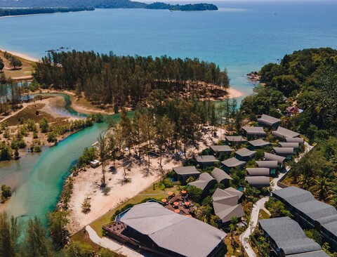 칼리마 리조트 & 빌라 카오락