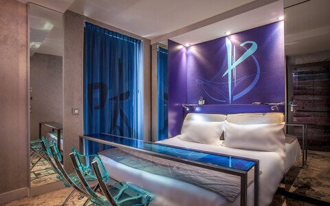 어포스트로페 호텔