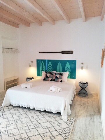 선 오브 어 비치 호스텔