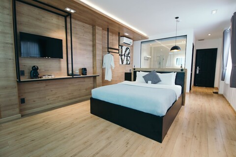 초텔 팜 응우 라오