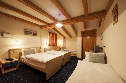 가르니 콜 다 라 빌라