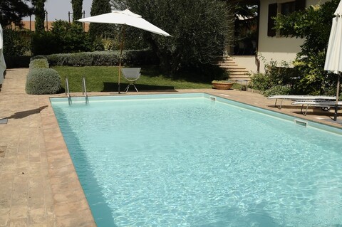 호텔 루틸리아노 센트로 베네세레