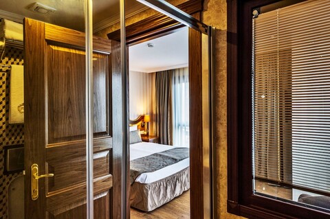 더 센트럴 호텔