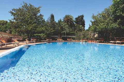 그랜드 호텔 기아니콜로